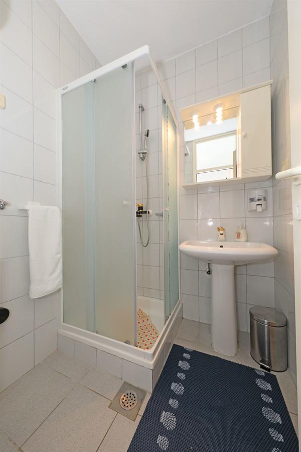 Apartments Danica Тисно Экстерьер фото