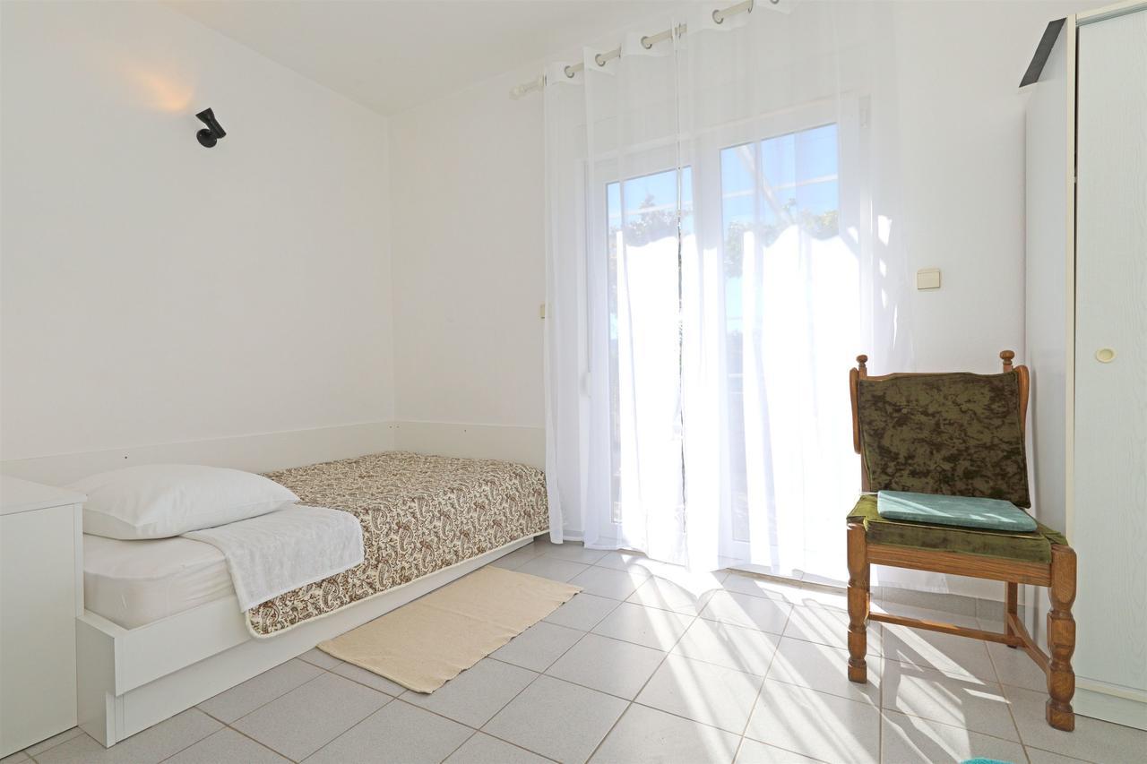Apartments Danica Тисно Экстерьер фото