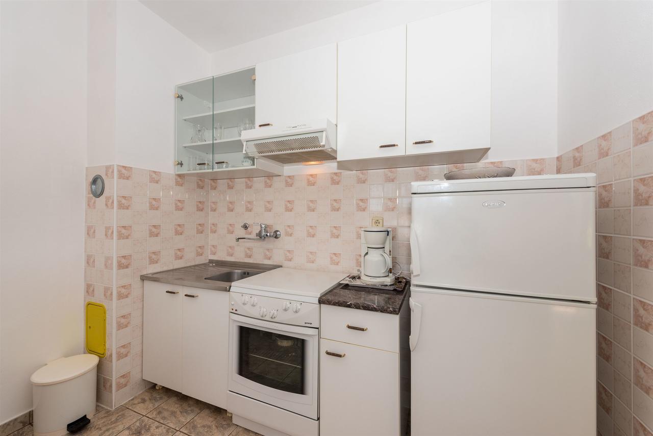 Apartments Danica Тисно Экстерьер фото