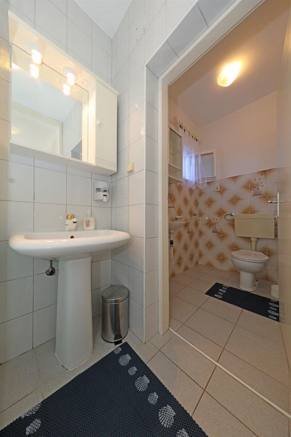 Apartments Danica Тисно Экстерьер фото